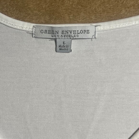 Green Envelope Los Angeles Women Large White Tank Ruffled Bell Bottom Blouse - Picture 6 of 6